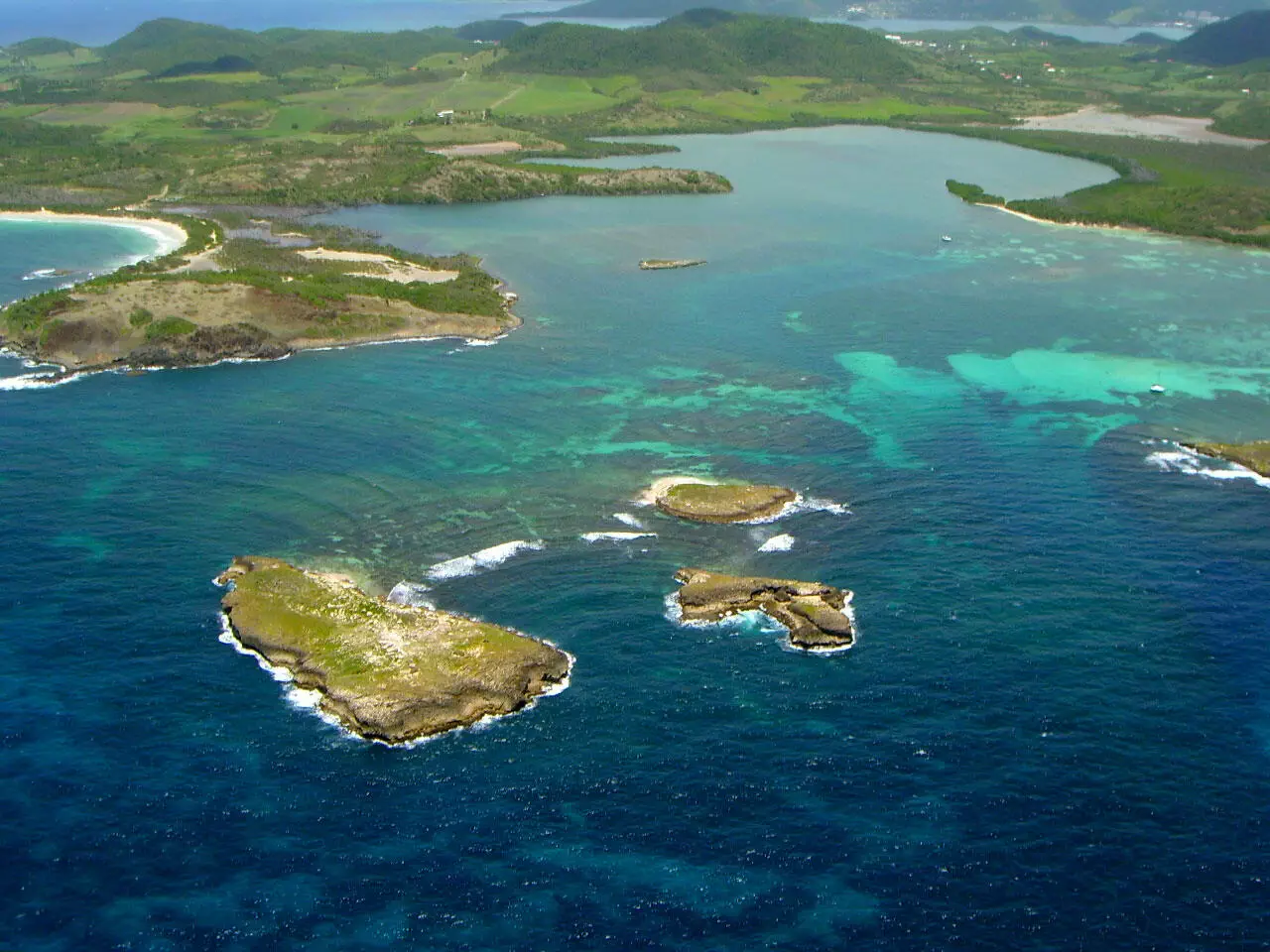 Vue aérienne des îlets en Martinique