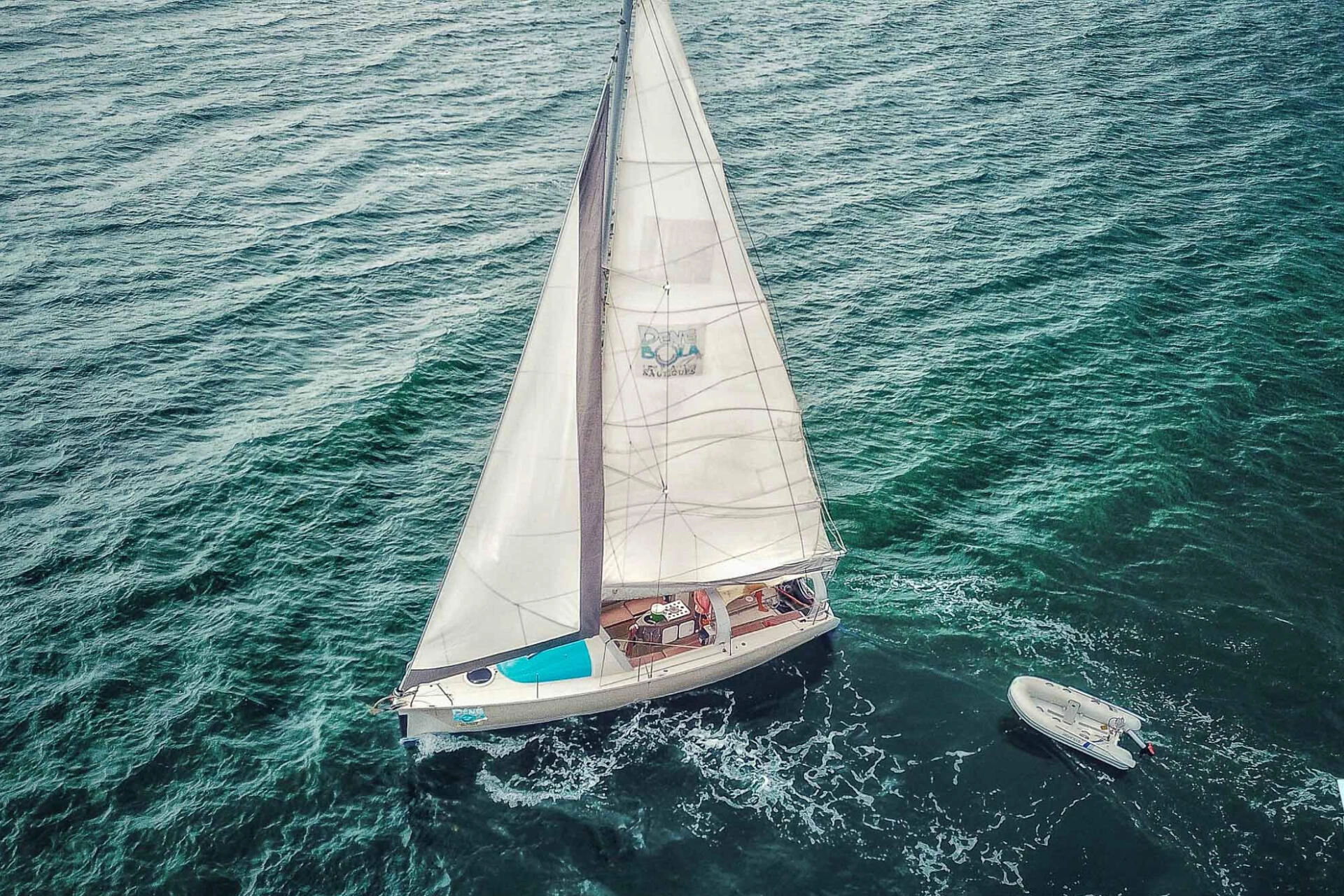 Voilier Dénébola Les Plaisirs Nautiques en Martinique, sortie bateau en voiler