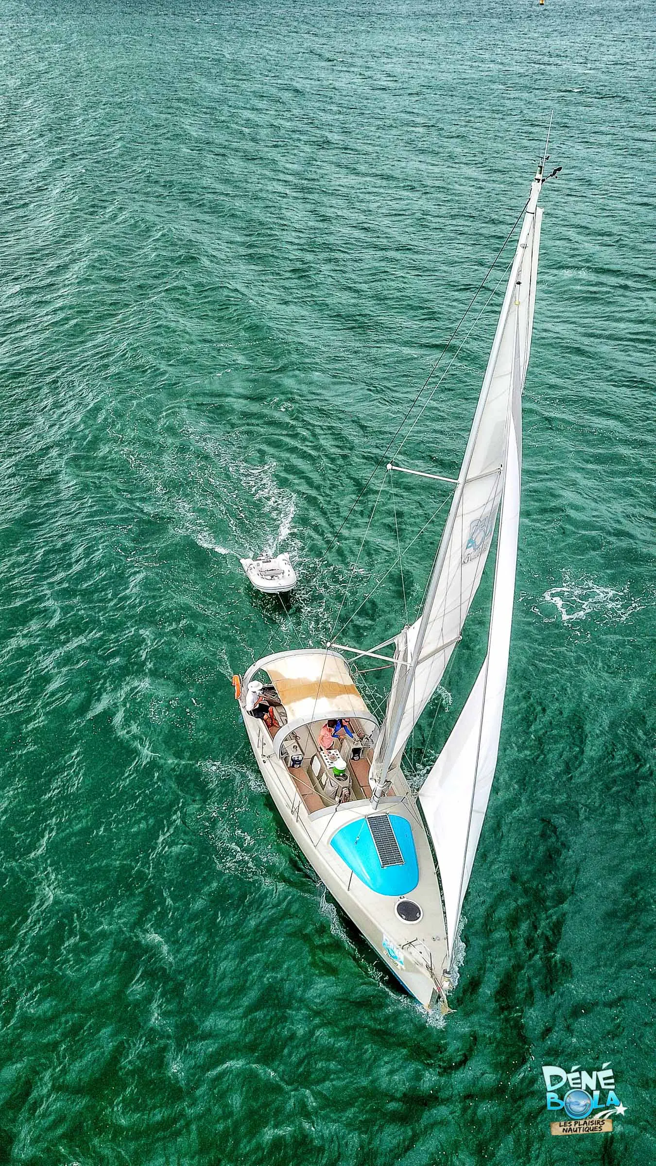Une excursion à la voile en Martinique, le voilier Dénébola